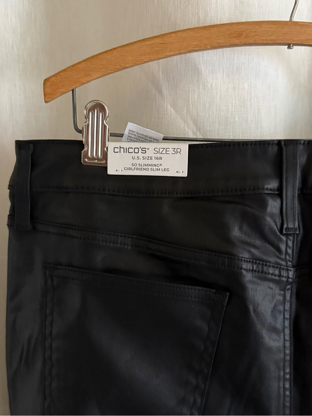 NWT Chico’s So Slimming Girlfriend Slim Leg Pants 3R 16 Black Faux Leather Look - Picture 5 of 12